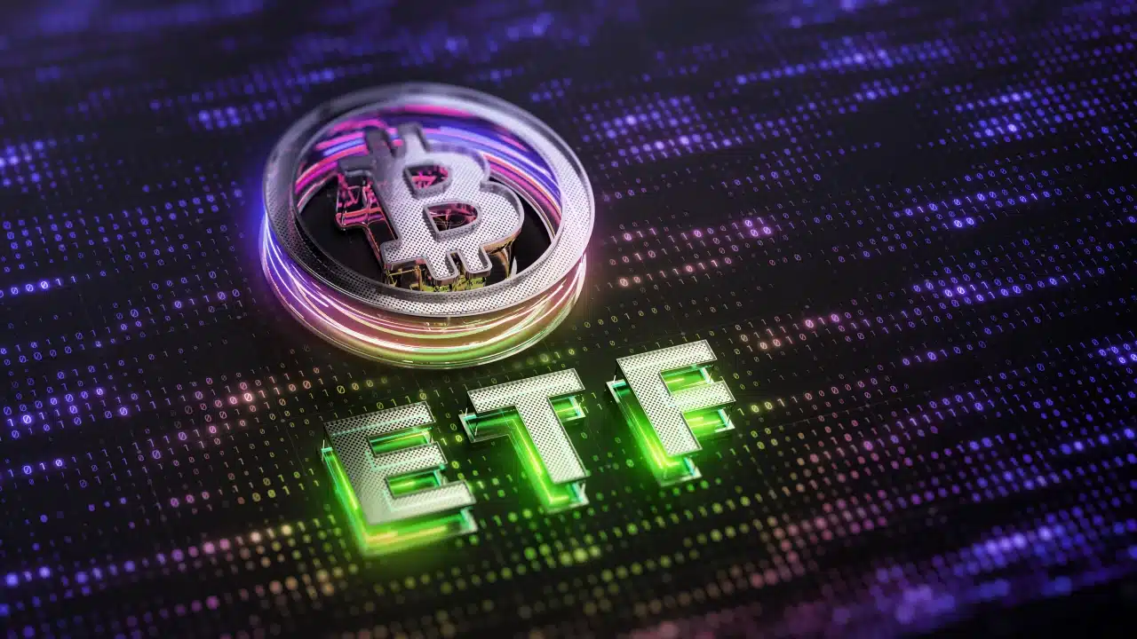 Bitcoin ETF'lerine artan kurumsal talep, yaklaşan arz şoku ve makroekonomik faktörlerin Bitcoin fiyatına etkisi.