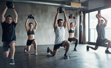Fitness ve düzenli egzersiz vücudumuza neler yapıyor? Fitness ve düzenli egzersiz yapmanın faydaları: Motivasyon, bağışıklık sistemi ve direnç antrenmanları.