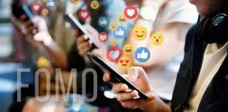 FOMO nedir? Sürekli bir şeyleri kaçırma korkusu ile nasıl başa çıkılır? FOMO nedir: Günceli kaçırma korkusu, sosyal medya kıyaslaması ve JOMO (dijital detoks) ile kaygı bozukluğu.