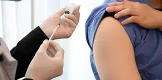 Grip aşısı ne zaman yaptırılmalı? Soğuk algınlığı ile grip arasındaki farklar (Karşılaştırmalı tablo) Grip aşısı ne zaman yaptırılmalı: Soğuk algınlığı ve grip ile zayıflayan bağışıklık sistemi ve mevsimsel depresyon.