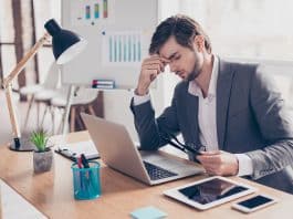İK tükenmişliği: Artan duygusal yük, Büyük İstifa sonrası çalışan esenliği ve wellbeing programları üzerine bir konsept.
