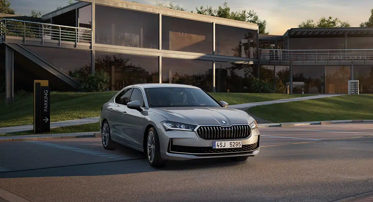 Yeni Skoda Superb: D segmentinde geniş bir yaşam alanı ve sezgisel teknoloji sunan premium sedan deneyimi.