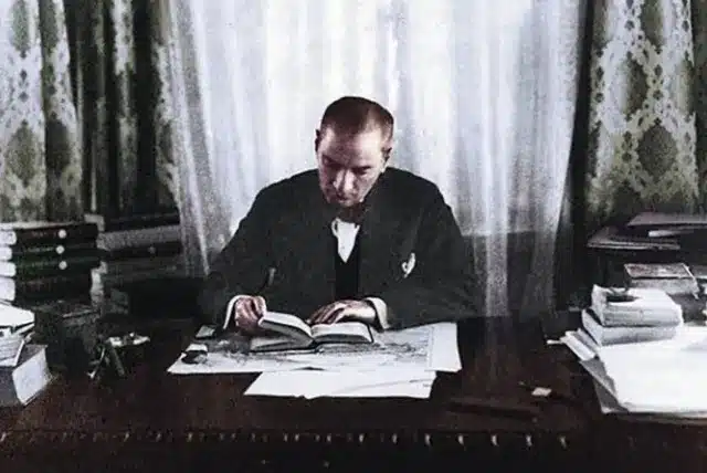 atatürk'ün okuduğu kitaplar