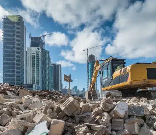 Kentsel dönüşümde asbest riski uyarısı: Doç. Dr. Müge Ensari Özay, bina yıkım tozları ve akciğer kanseri riski hakkında konuştu.
