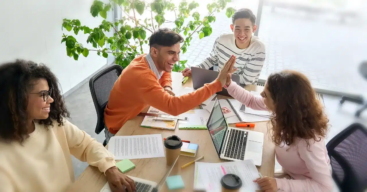Ahmet Güler'in Z Kuşağı beklentileri analizi: İş-yaşam dengesi, hibrit çalışma ve ruh sağlığı desteğinin önemi.