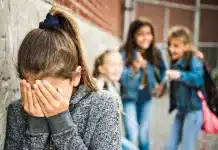 Akran zorbalığı ve siber zorbalık hakkında uzman görüşleri: Okulda zorbalık, duygusal şiddet ve zorbalıkla mücadele yöntemleri.