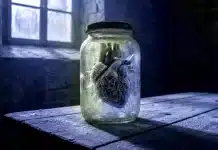 Duygusal felç çağı: Yeniden hissetmek mümkün mü? Duygusal felç çağı temasını simgeleyen, maskeli ve robotlaşmış modern insan figürleri içeren dramatik görsel