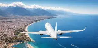 Antalya’da Tatili Yapabileceğiniz En Güzel Lokasyonlar Antalya tatili ve Antalya lokasyonlar temasını yansıtan, markasız ve yazısız tatil konseptine odaklanan sade fotoğrafik sahne