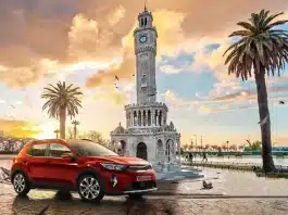 İzmir’de Araç Kiralamanın En Kolay Yolu İzmir araç kiralama ile şehir merkezi, sahil yolu ve çevre ilçeleri özgürce keşfetmeyi yansıtan gerçekçi sahne