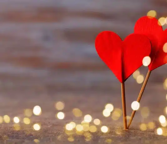 14 şubat sevgililer günü ilişkilerde onarım ve yeni başlangıç çiftlerin iletişimi