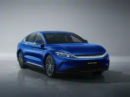 BYD küresel satışlarda Ford’u geride bıraktı: Çinli dev dünya sıralamasında yükseliyor BYD küresel satışlarda Ford'u geride bıraktı konulu otomobil üretim hattı