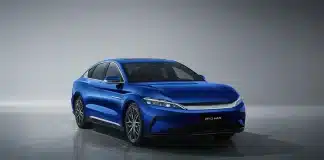 BYD küresel satışlarda Ford'u geride bıraktı konulu otomobil üretim hattı