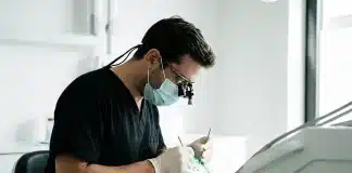 Diş kaybı sadece estetik bir sorun değil: Nedenleri ve tedavi seçenekleri