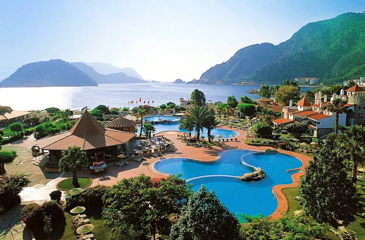 İçmeler Marmaris otelleri indirimli konaklama ve uygun tatil fırsatları