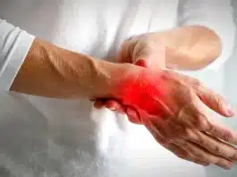 Romatoid artrit hastaları için kış aylarında atakları önleyen 8 önemli tavsiye romatoid artrit hastalarının kış aylarında eklem sağlığını korumak için aldığı önlemler