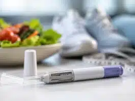 GLP-1 Tedavisi: Obezite Tedavisinde Bilim Ne Söylüyor? GLP-1 tedavisi ve kalıcı zayıflama sürecinde yaşam tarzı değişikliklerinin metabolik sağlığa entegre etkileri.