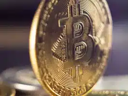 Bitcoin Boğa-Ayı Piyasası: Her İki Tarafın Şu Anda Savunduğu Argümanlar Bitcoin boğa ayı piyasası döngüsünde yükseliş ve düşüş trendlerini belirleyen küresel finansal argümanların özeti.