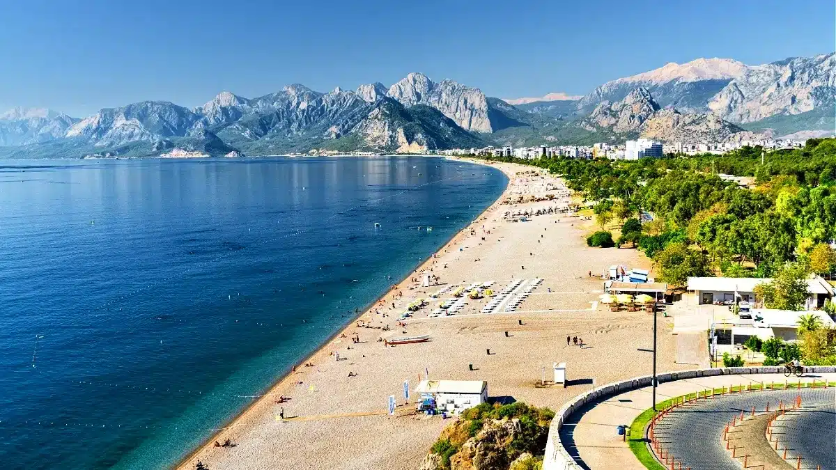 Konyaaltı plajı otelleri en uygun fiyatlar