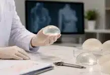 Meme Büyütme Ameliyatında Doğal Sonuç İçin Nelere Dikkat Edilmeli? Meme büyütme ameliyatı uygulamalarında kişiye özel estetik planlama ve kalıcı doğal görünüm elde etme adımları.