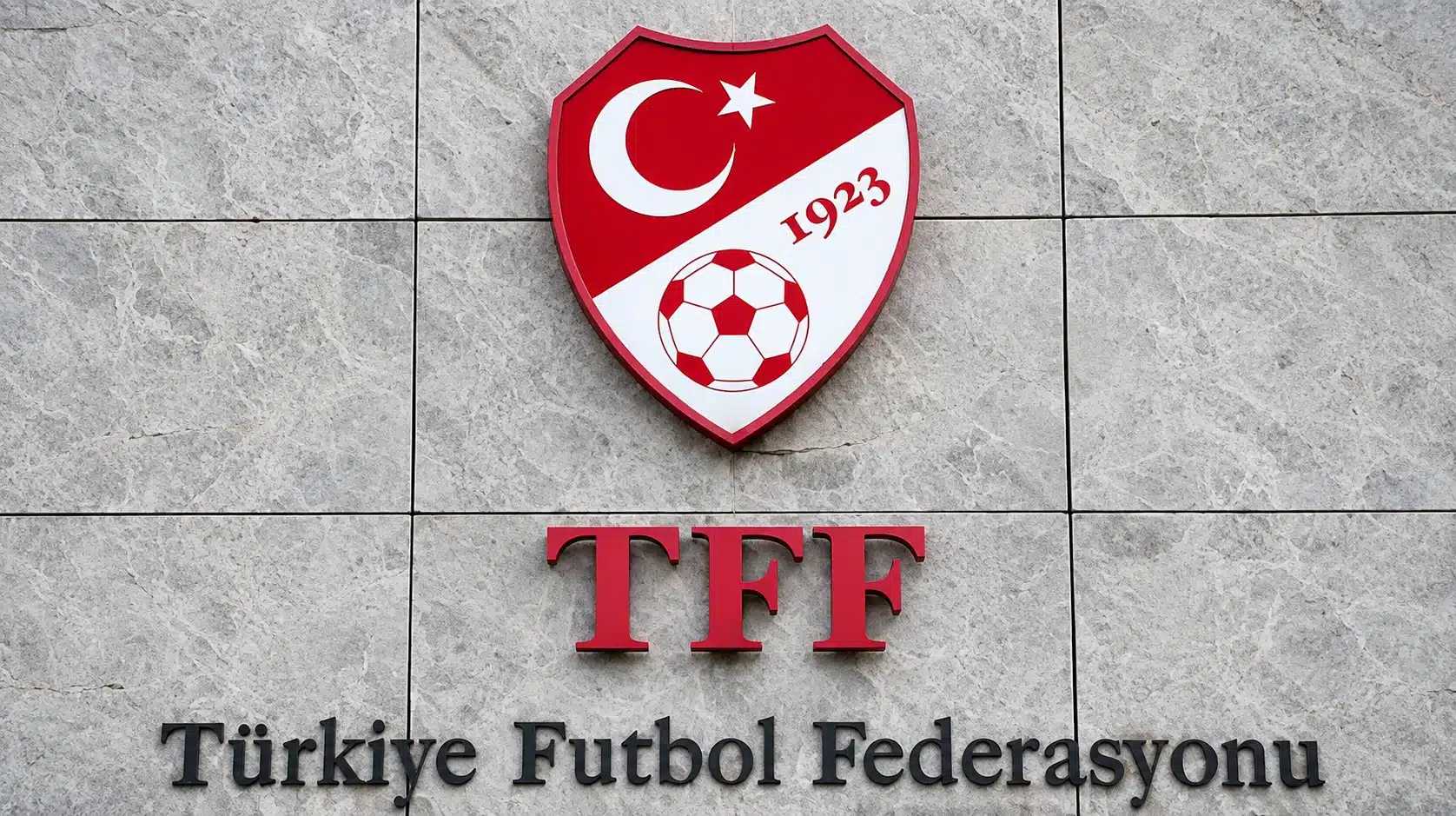 Türk futbolu şûrası ile tüm paydaşların katıldığı sürdürülebilir, bilimsel ve kurumsal reform vizyonu.