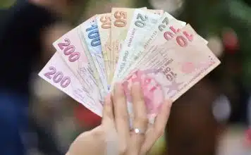 2027 asgari ücret ne kadar olacak? İpucu ve zam senaryoları 2027 asgari ücret zammı öncesi elde tutulan Türk lirası banknotları