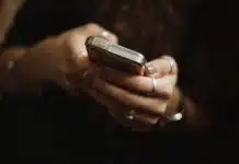 Dijital çağ beyni sessizce değiştiriyor: Beyin sağlığı için 6 alışkanlık Beyin sağlığı açısından uzun süreli akıllı telefon kullanımı
