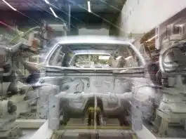 Gümrük Birliği yetmiyor: Türkiye, AB’nin Made in Europe planının dışında kalabilir Otomobil fabrikasında robotlu montaj hattı; Gümrük Birliği otomotiv ihracatı için kritik