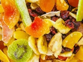 Kabızlık için önerilen kuru meyve ve kuruyemiş karışımı