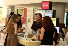 Palm yağı ve gluten hakkında doğru bilinen yanlışlar ODTÜ Gıda Tasarım ve İnovasyon Festivali'nde öğrenciler; palm yağı ve gluten hakkındaki yanlış bilgiler konuşuldu